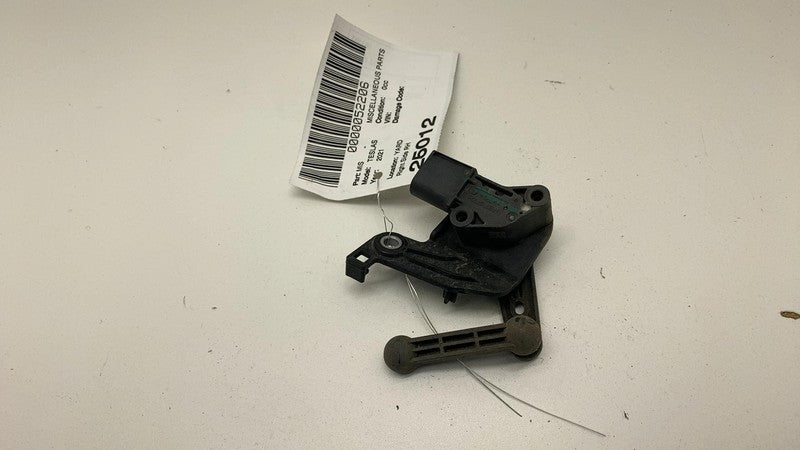 142094500B 2021-2024Tesla Model S X Rear Passenger Right Air Suspension Height Level Sensor
