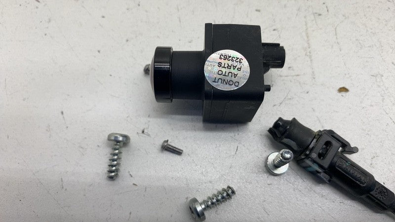 ⭕ 2022 2023 2024 2025 Rivian R1S Rear Camera & Bracket Assembly OEM PT