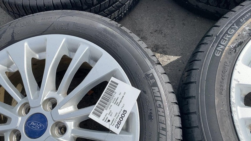 2017 2018 Ford C-Max SET of 4 Wheel Rim 17x7.0 w/ Tire 225/50 R17 OEM