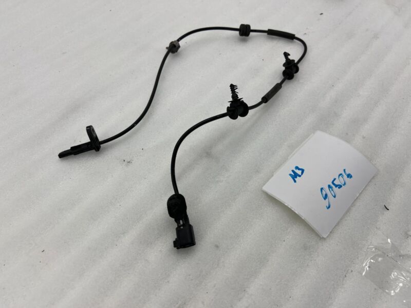 104476100E 2017-2023 Tesla Model 3 Front Left or Right Anti-Lock ABS Wheel Speed Sensor OEM