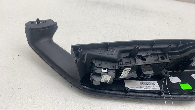 4KL 867 171 ⭕ 19-23 Audi E-Tron Front Left Interior Door Panel Armrest Cover Trim 4K0959851C