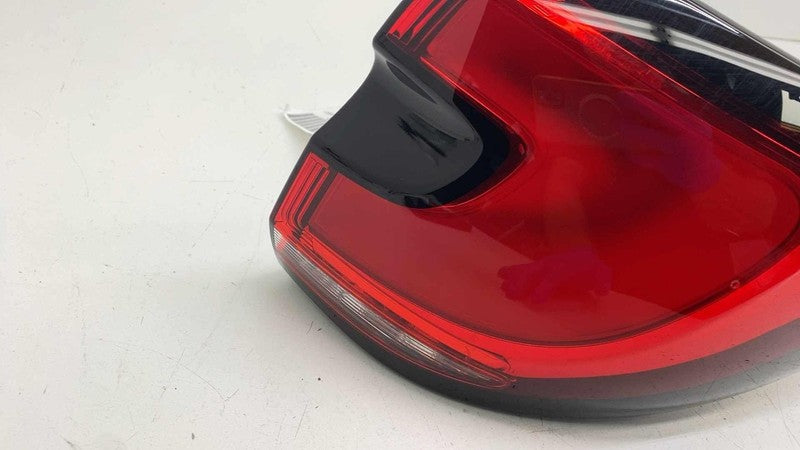 68424932AC ⭕ 2021-2025 Chrysler Pacifica Rear Right Side Outer Tail Light Lamp 68424932AC