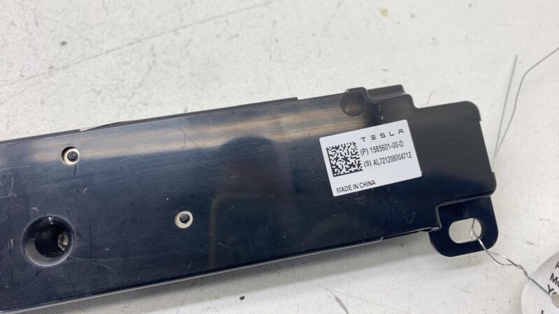 2017-2024 Tesla Model 3 Y WiFi Bluetooth Antenna Control Module 1585601-00-D OEM