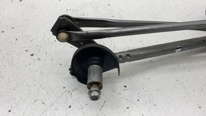 86511SJ010 2019-2020 Subaru Forester Front Windshield Wiper Motor & Linkage Assembly OEM