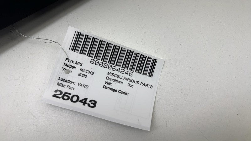 LJ8B-R42456-A ⭕21-24 Ford Mustang Mach-E Tailgate Liftgate Back Upper Trim Cover LJ8B-R42456-A