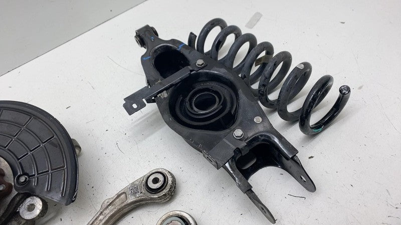 ⭕ 14-21 Maserati Ghibli Rear Left Side Spindle Knuckle Hub w/ Control