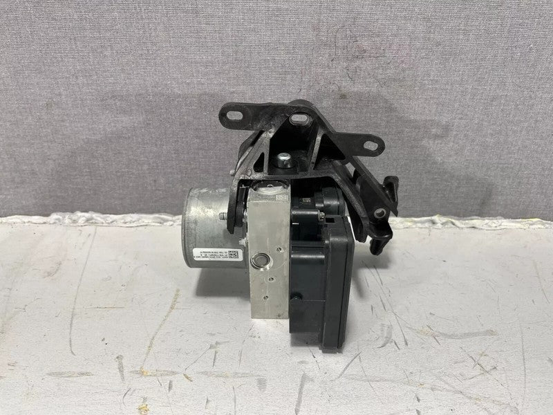 104474500B ⭕ 2017-2020 Tesla Model 3 ABS Unit Hydraulic Brake Pump Module OEM 1044745-00-B