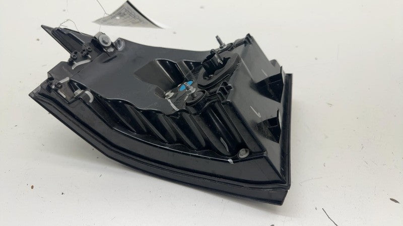 1034333-00-B ⭕ 2016-2020 Tesla Model X MX Rear Right Outer Taillight Tail Lamp 1034333-00-B