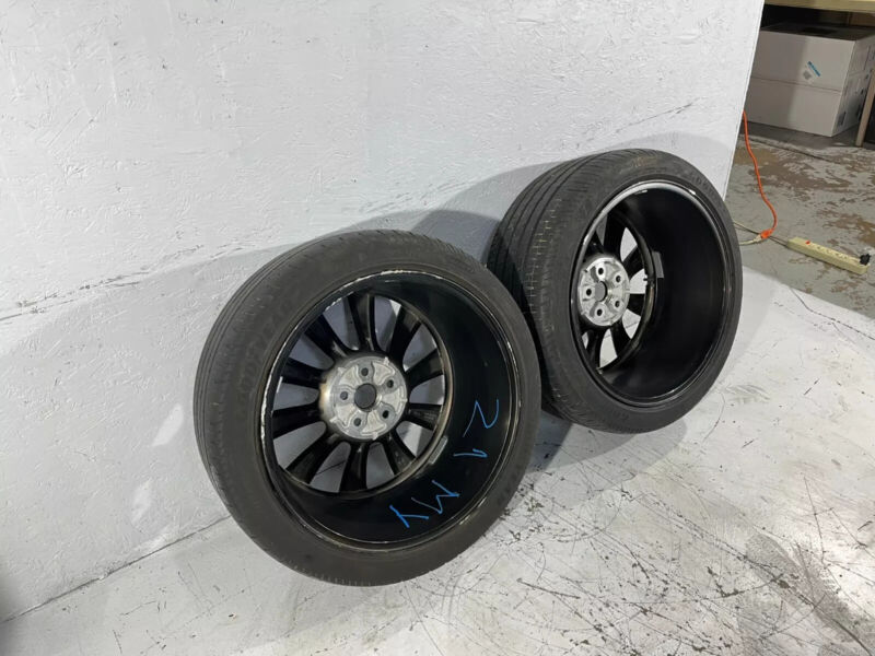 Does Not Apply 2020-2024 Tesla Model Y Pair of Induction Wheel Rim 20X9.5 ET45 + Tire 255/40R20