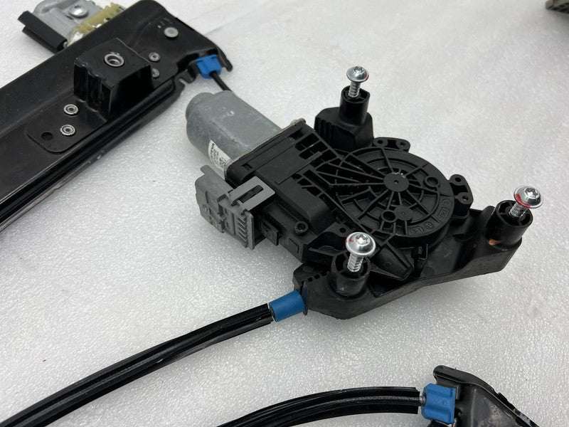 P11-C57030-04 ⭕2022-2024 Lucid Air Front Left Driver Side Window Regulator Motor P11-C57030-04