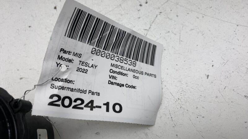 Does not apply 2020-2023 Tesla Model Y MY Radiator Reservoir Auxiliary Coolant Water Pump Motor