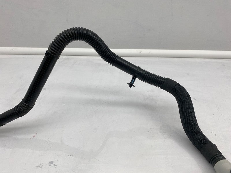 1077592 77 F ⭕17-23 Model 3 Front Pump to Tunnel Radiator Coolant Hose Pipe Tube 1077592-77-F