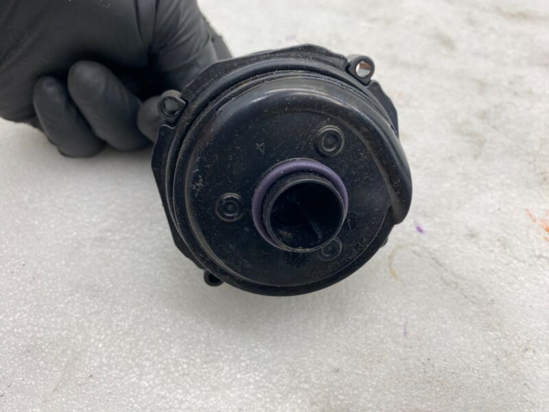 Does Not Apply 2017-2023 Tesla Model 3 M3 Radiator Reservoir Auxiliary Coolant Water Pump Motor