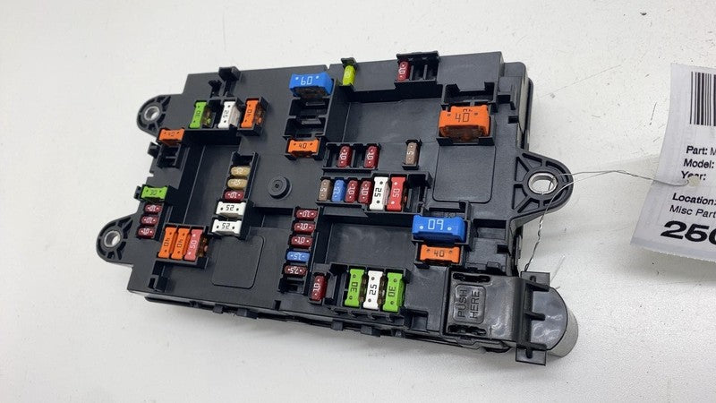 ⭕ 22-24 Rivian R1T R1S Passenger Side Fuse Junction Relay Box Right PT