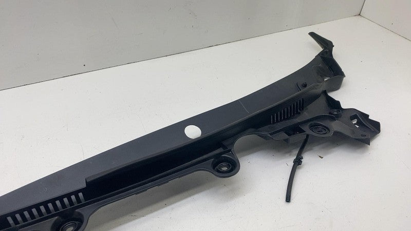 171253401D ⭕ 24-25 Model 3 Front Windshield Wiper Cowl Screen Underhood Trim 1712493-01-D