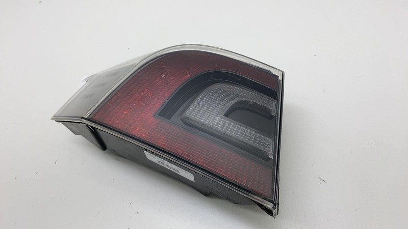 6005918-00-C 2012-2020 Tesla Model S MS Rear Driver Side Taillight LED Outer Tail Lamp Left