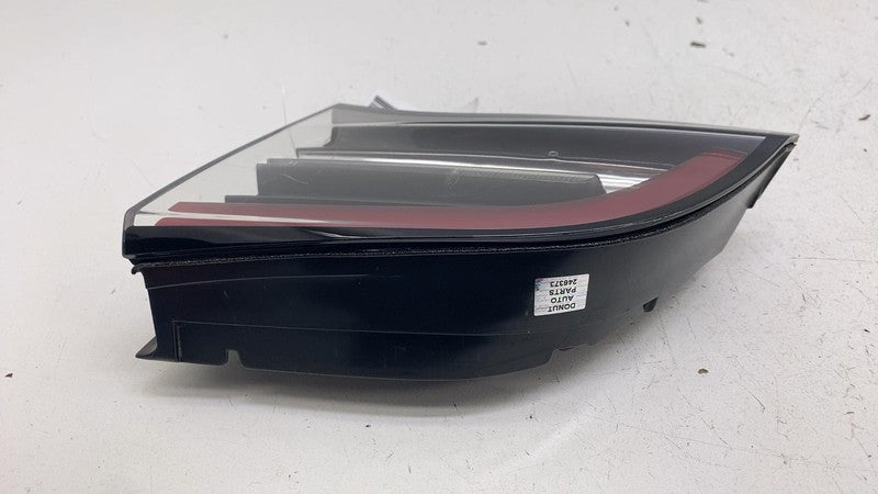 ⭕ 2017-2023 Model 3 Rear Right Inner Taillight LED Tail Lamp 3-Pin 107