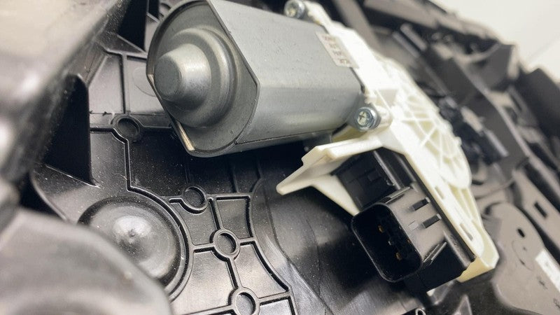 ⭕20-24 Model Y Front Right Door Window Regulator & Motor w/ Carrier 14