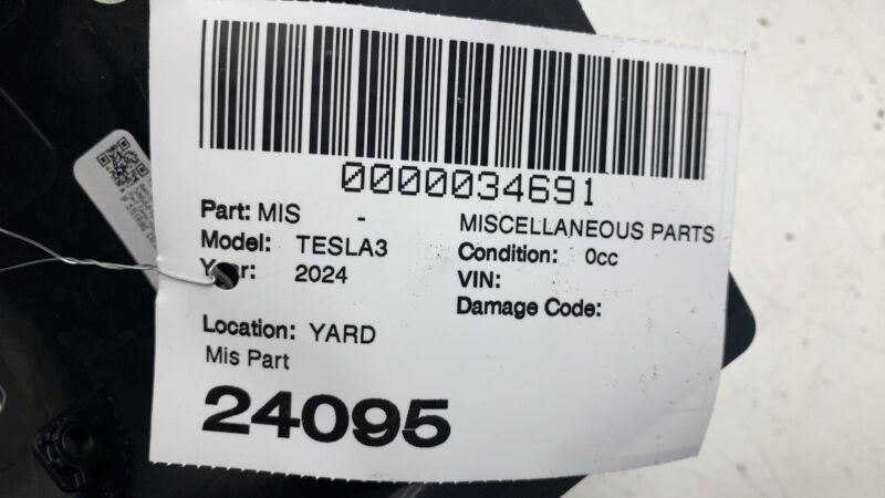 183303200B ⭕ 24-25 Model 3 Instrument Panel Steering Column Upper Gap Hider 1768093-20-A