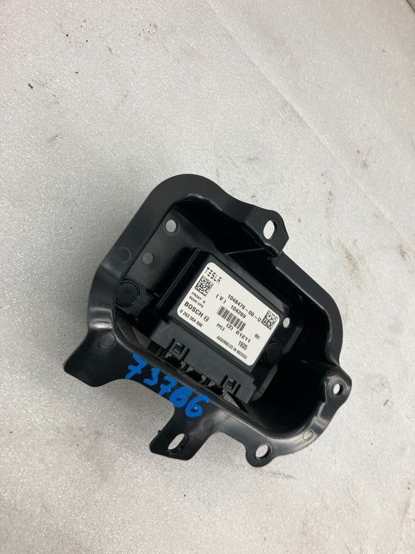 104847600D ⭕ 12-20 Model S ECU Park Distance Assist Control Sensor Module PDC 1048476-00-D