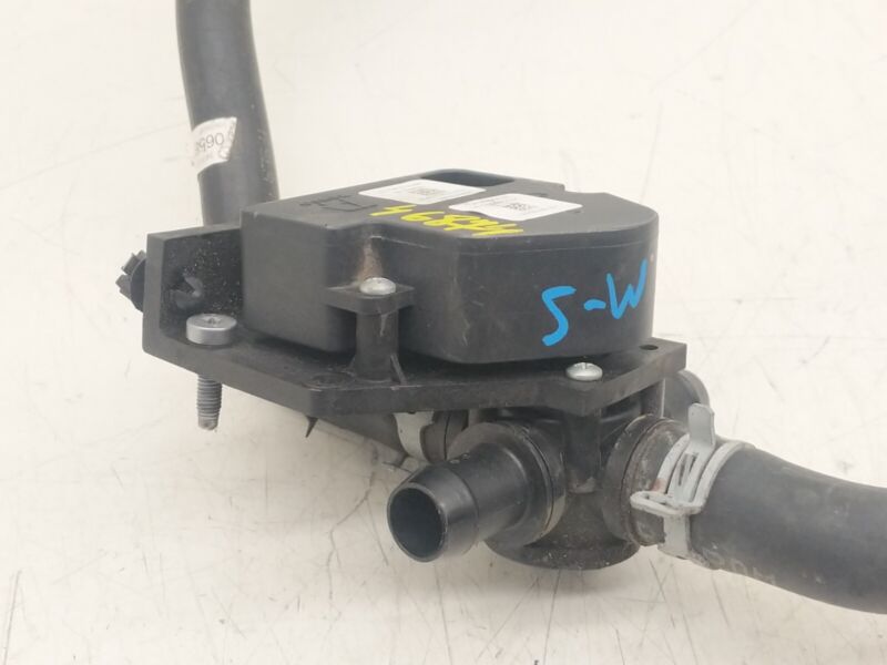 6007370 50 E 2012-2020 Tesla Model S MS X MX 4-Way Valve Electric Pump with Cooling Pipe Hose