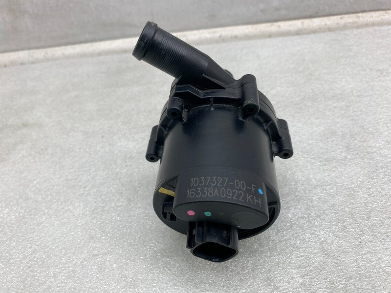 103732700F ⭕ 16-20 Tesla Model S X Cooling System Auxiliary Water Coolant Pump 1037327-00-F