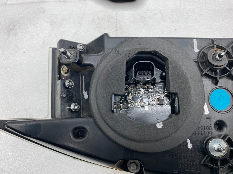 600591800C ⭕ 2012-2022 Tesla Model S Rear Taillight LED Outer Tail Lamp Left 6005918-00-C