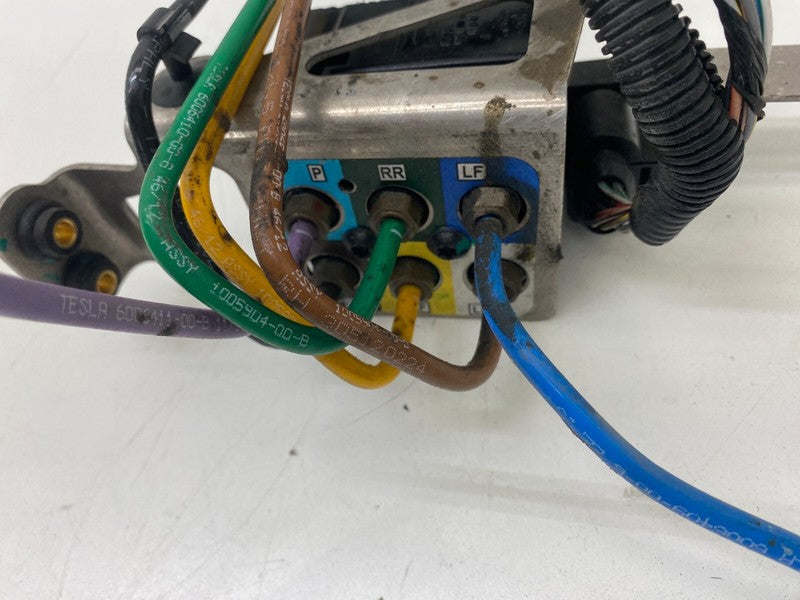 600640700A ⭕12-15 Model S Air Suspension Solenoid Compressor Pump Module Valve 6006407-00-A