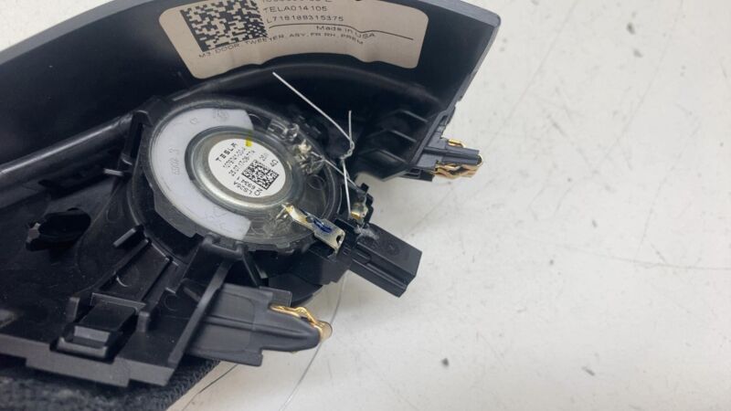 109568600E 2017-2023 Tesla Model 3 Front Passenger Side Audio Tweeter & Speaker Cover Right