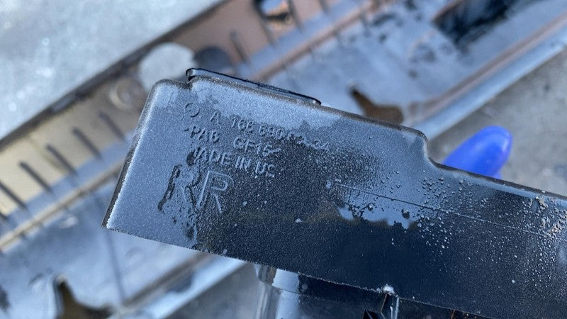 A1666900210 2012-2019 Mercedes-Benz GLE350 Right Running Board Step Mount Support Bracket RH