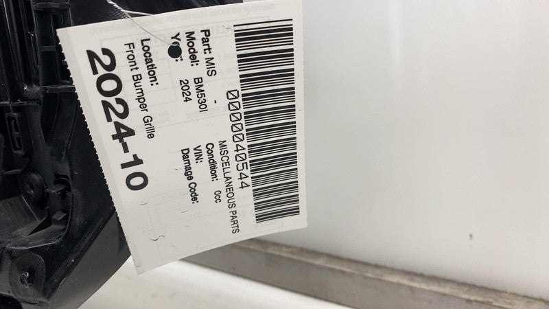 ⭕ 2024 BMW 530i Front Bumper Upper Radiator Inner Grille Assembly