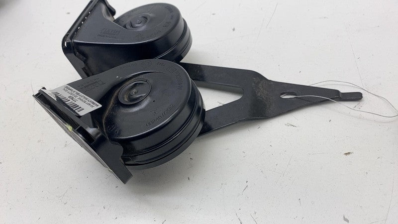 ⭕ 24-25 Chevrolet Silverado 1500 PAIR Hight & Low Pitch Sound Signal H