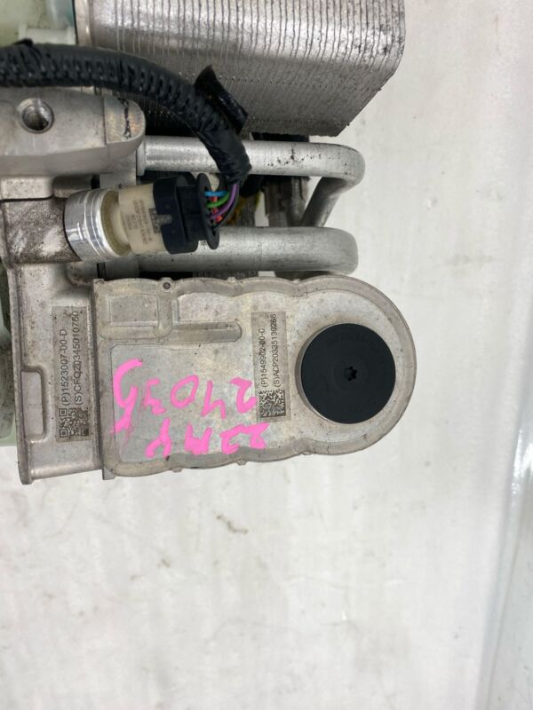 1506859-00-D ⭕ 2020-2024 Tesla Model Y Supermanifold Refrigerant Chiller w/ Coolant Reservoir