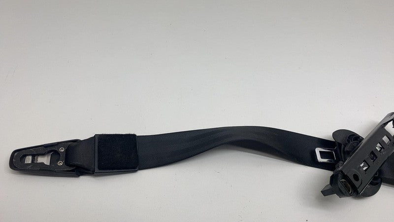 PT1-1056 2011-2018 Porsche Cayenne S Front Driver Side 1st Row Seat Belt Retractor Left