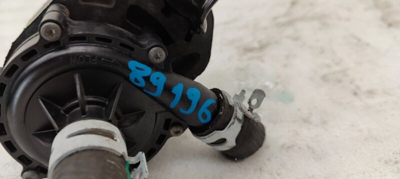 Does Not Apply 2016-2020 Tesla Model S X Cooling System Auxiliary Water Coolant Pump FWD Assy