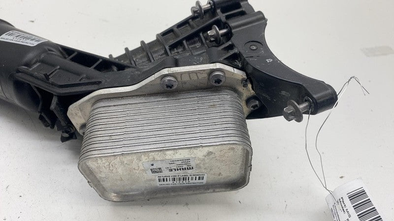 72435982 ⭕2018 2019 2020 2021 2022 2023 BMW 530e Turbo Engine Oil Filter Housing 72435982