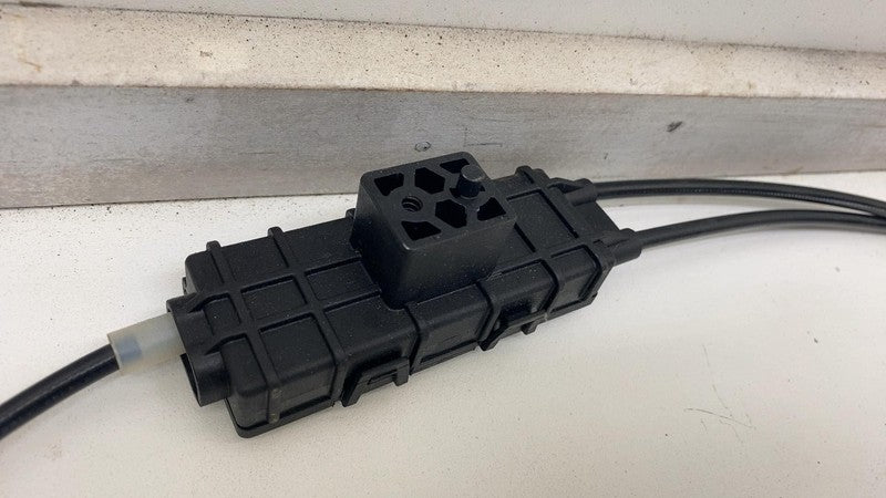 Does not apply 2016-2020 Tesla Model X Rear Left 2nd Row Seat Backrest Recline Cable 5-Seater