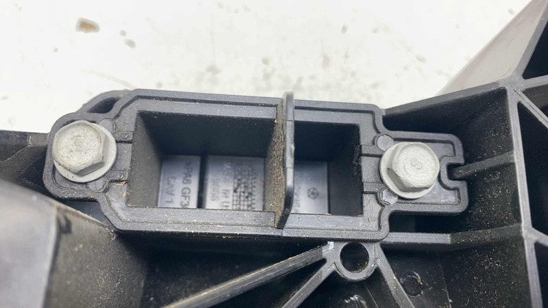 68292238AC ⭕ 17-25 Chrysler Pacifica Front Right Radiator Support Mount Bracket 68292238AC