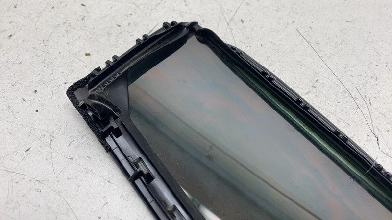 ⭕ 23-25 Toyota Prius Rear Side Door Fixed Window Quarter Glass Left 68