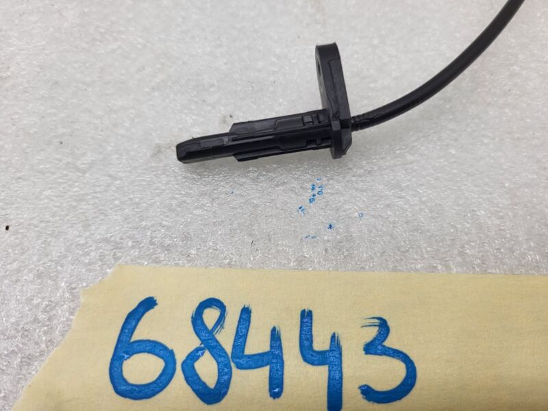 104476100E 17-22 Model 3 Front Left or Right Anti-Lock ABS Wheel Speed Sensor 1044761-00-E