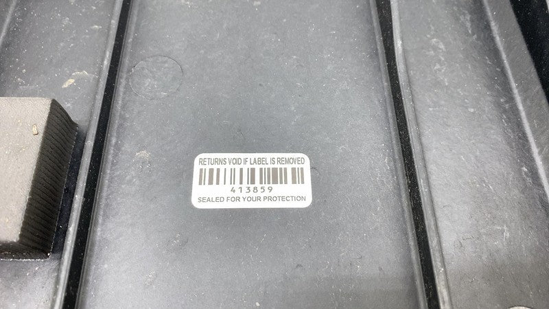 ⭕ 2022-2024 Rivian R1T Tailgate Rear Bed Sill Flap Trim Panel Cover PT