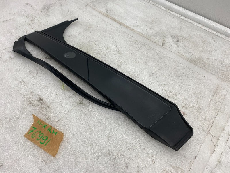 1092312 00 C ⭕ 2016-2020 Tesla Model X Right B-Pillar Applique Trim Molding w/ Camera & Seal