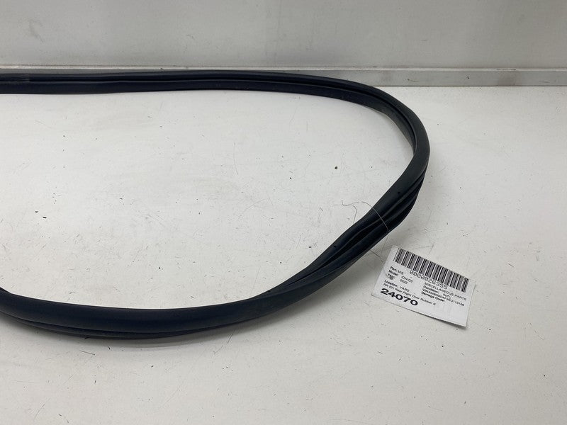 ⭕ 22-24 Hyundai Ioniq 5 Rear Passenger Side Door Weatherstrip Rubber Seal Right