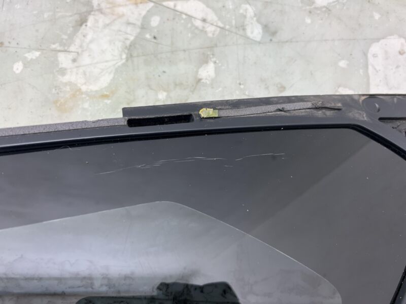 Does not apply 2016-2021 Tesla Model S Rear Driver Side Quarter Window Glass Left LH 43R-008010