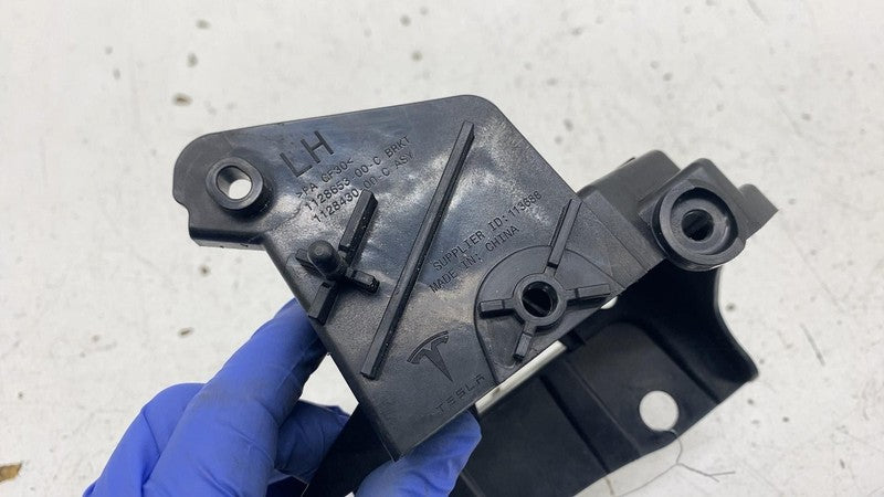 ⭕ 16-20 Model S Front Driver Side Radar Sensor Mount Bracket Left 1128