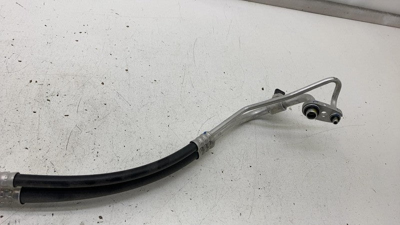2022 2023 2024 Rivian R1S Rear AC Lines Fluid Quarter Heater Hose Line