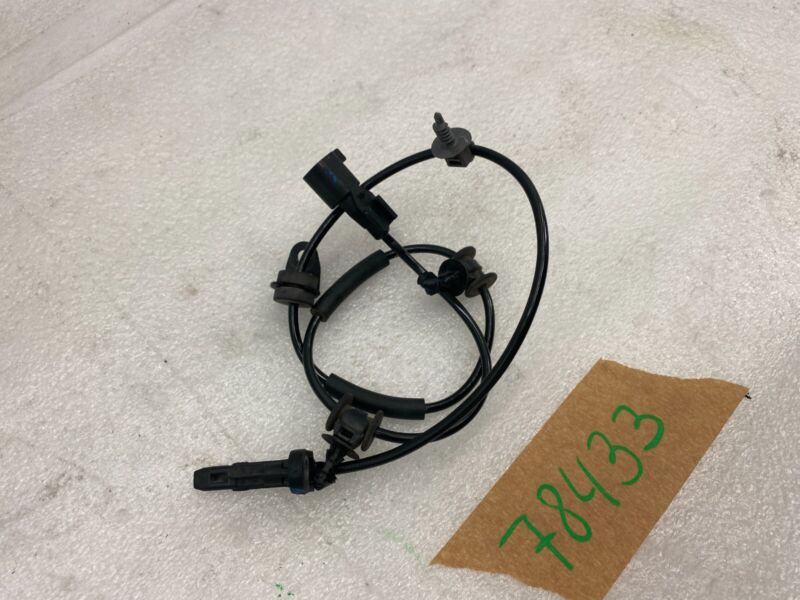 2017-2023 Tesla Model 3 Y Front Left or Right Anti-Lock ABS Wheel Speed Sensor