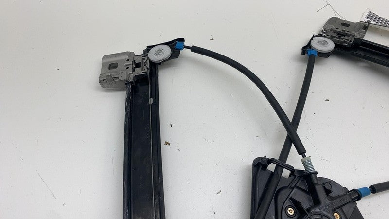⭕ 24-25 Tesla Model 3 Front Right Door Window Glass Regulator & Motor Assembly