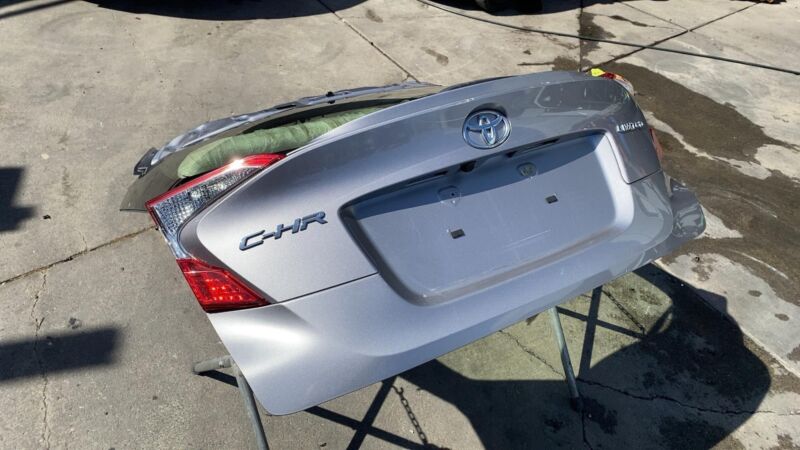 ⭕ 2018-2022 Toyota CHR Rear Trunk Lid Liftgate Tailgate Panel Assembly Silver
