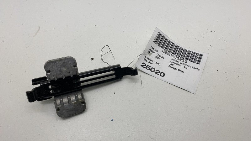 111859900D 2017-2023 Tesla Model 3 M3 12V Battery Upper Tie-down Bracket Strap Holder Mount